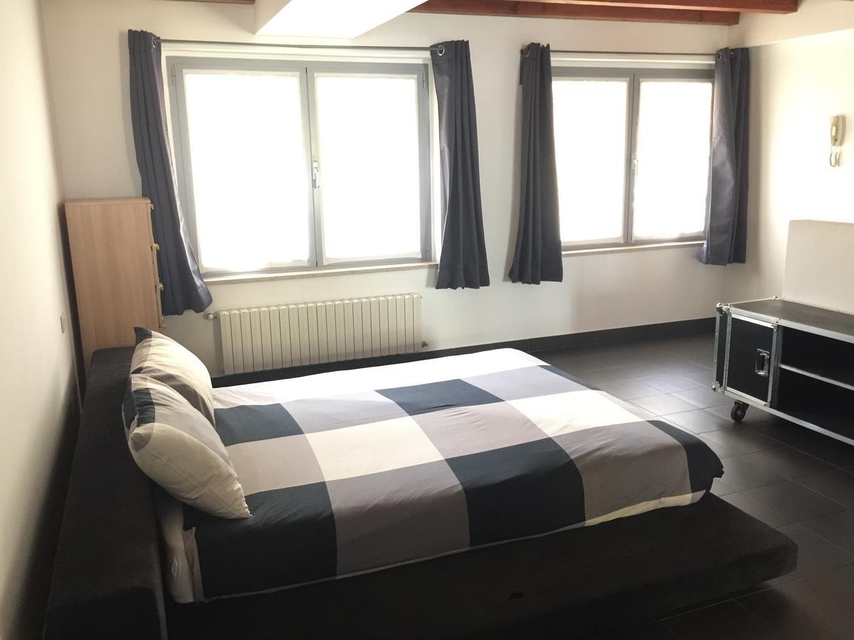 Апартаменты Navigli Downtown Cocco House Милан Экстерьер фото
