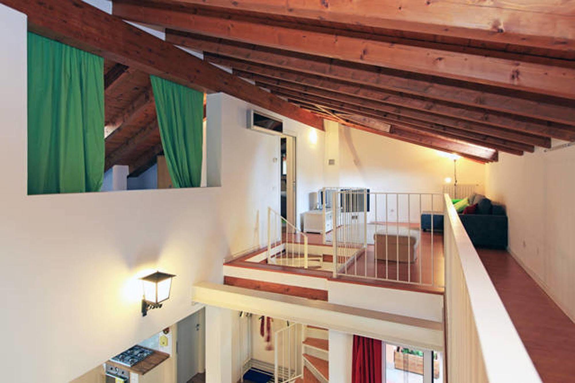 Апартаменты Navigli Downtown Cocco House Милан Экстерьер фото